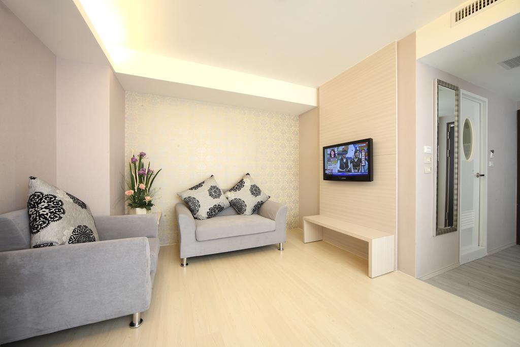 宜都大飯店 Idol Hotel Kaohsiung Dış mekan fotoğraf